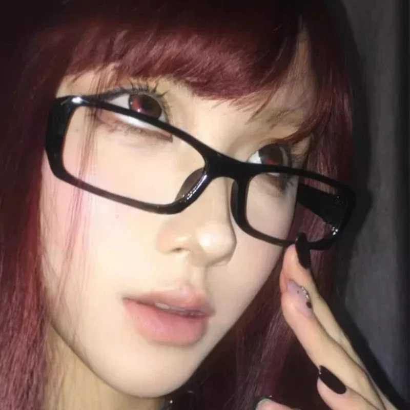 Vintage Japanese Small Black Square Frame Glasses Y2K Sweet Cool Spicy Girl Anti Blue Light Cosplay Photography EyeglassesX241008