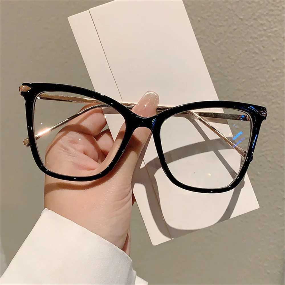 Retro Cat Eye Metal Eyeglasses Frame Anti Blue Light Glasses Women Brand Designer Myopia Optical Glasses Computer GogglesEyewearX241008