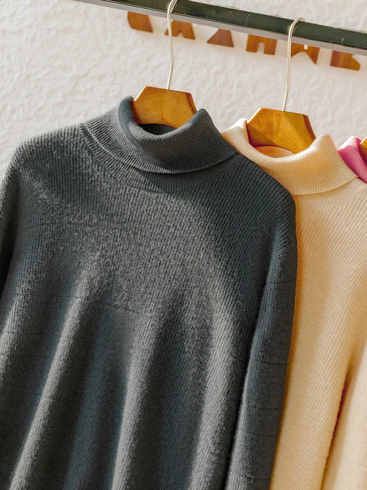 100 Pure Merino Wool Pullover 2024 AutumnWinter Mens Turtleneck Business Casual Cashmere Sweater Loose Solid Color Tops 240930