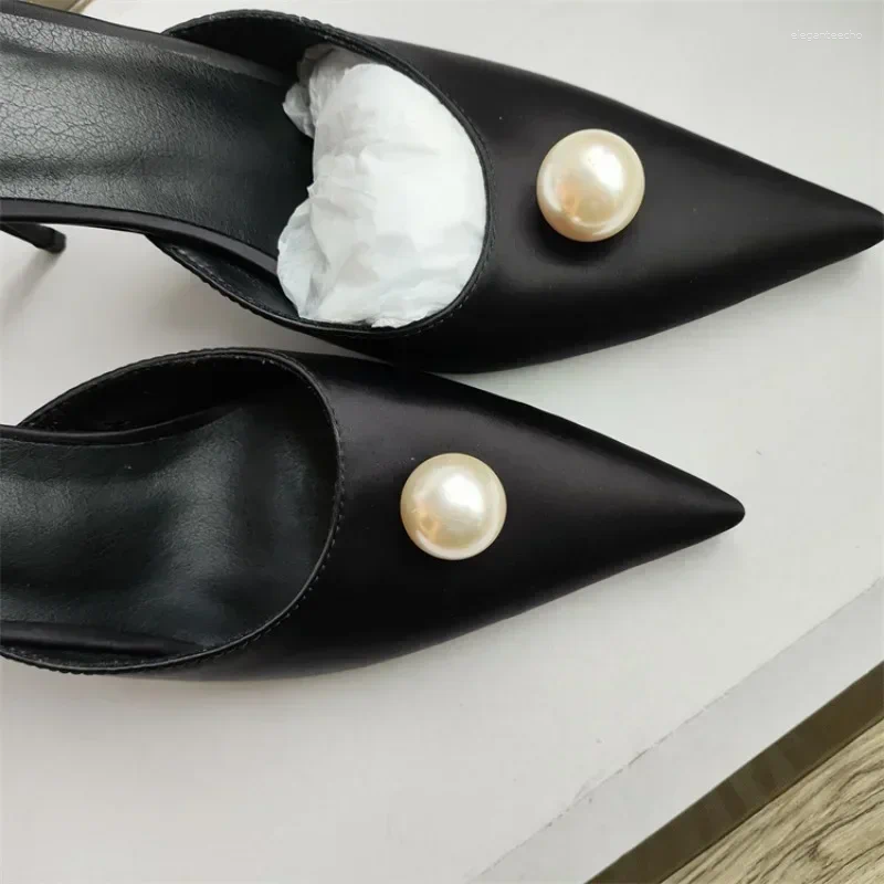 2025 S Fashion Designer Sandals Brand Pointed Women S Single Shoes Slim Heels Big Wer Leather Outwear Slippers Banquet Pearl