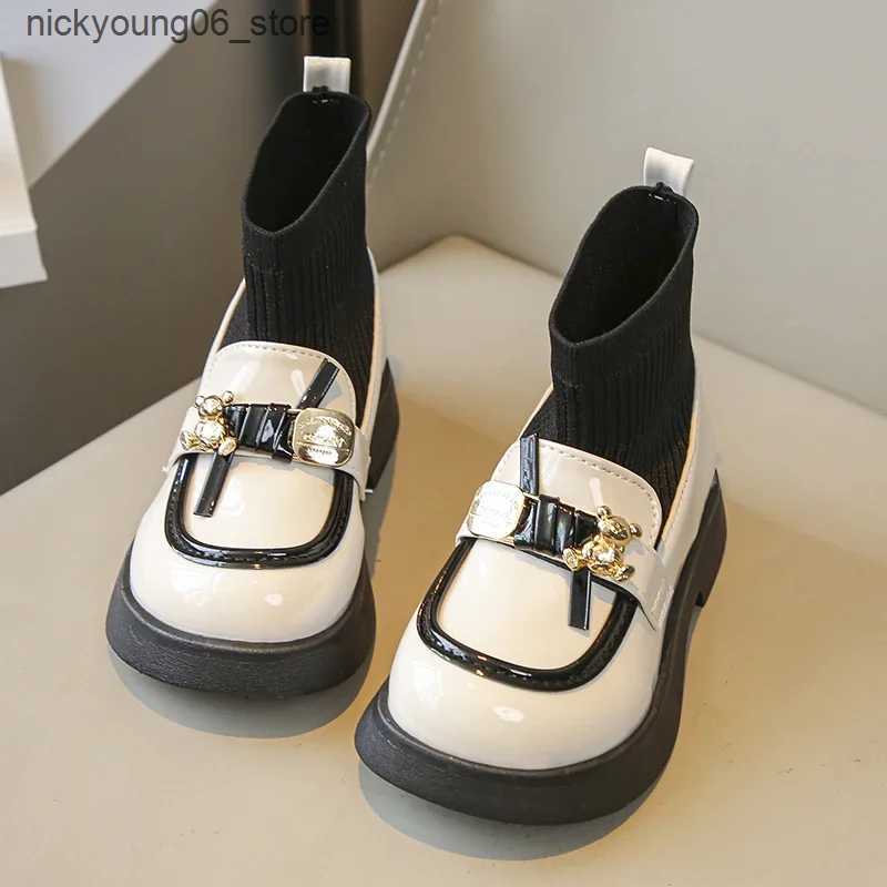 Boots Childrens Autumn Boots Classic Versatile Black Boots for Girl Fashion Causal Kids Mary Jane Shoes Princess Platform Socks Boots L240910
