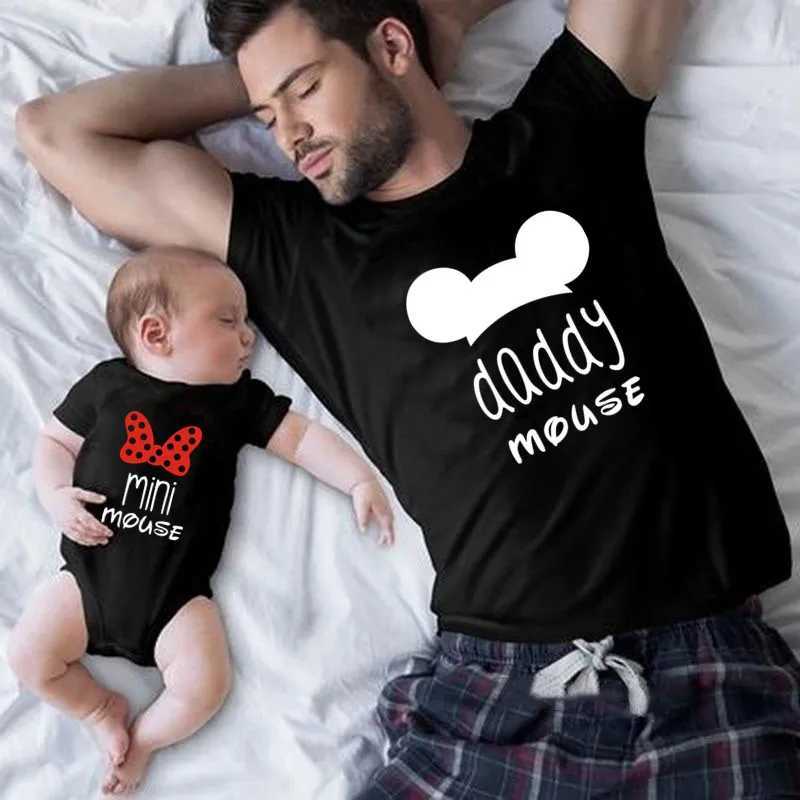 Daddy Mommy And Me Family Matching Tshirt Funny Cotton Look Mama Baby Girl Bodysuit Father Son Mother Daughter Matching OutfitsXJ241008