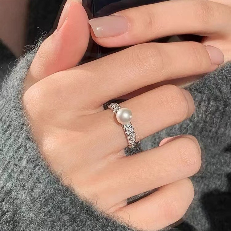 pearl sparkling diamond female niche design, open mouth ring, light luxury, high-end fashion, index finger ring