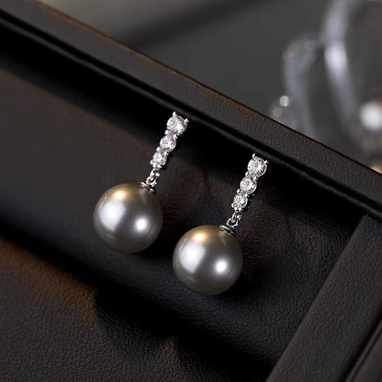Pearl New 2024 Women's Earrings, niche design, high-end earrings