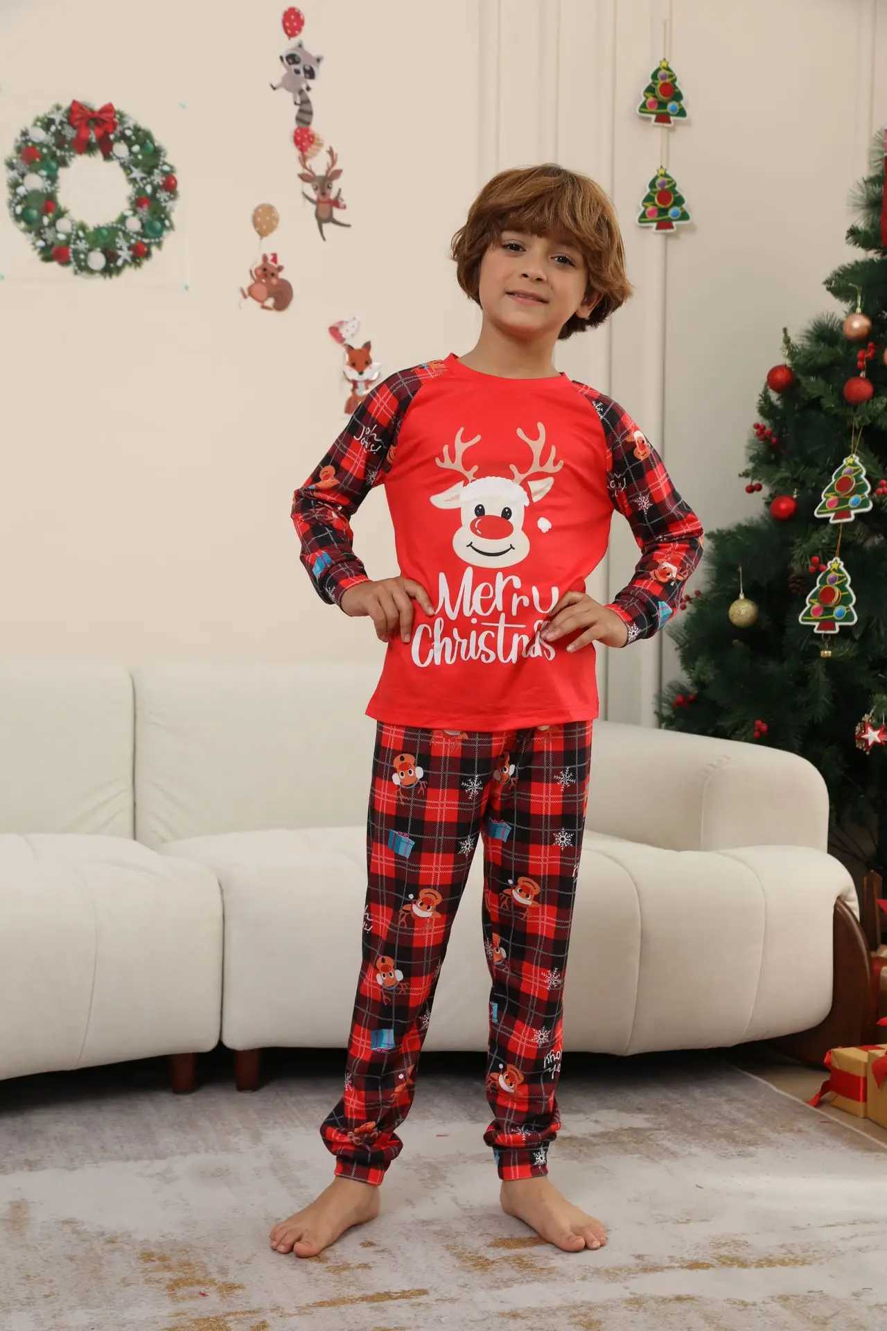 Merry Christmas Family Matching Set Deer Print Mom Dad Childrens Pajama Set Soft and Cute 2-piece Pajama Cute Dog and jumpsuit Pajama W241008