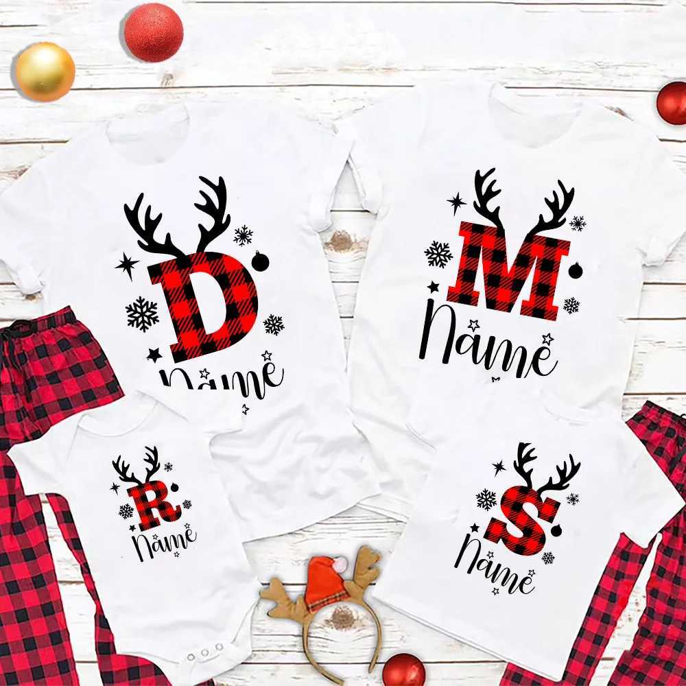 Family Christmas name shirt monochrome family Christmas shirt personalized Christmas dad mom child matching T-shirt W241008