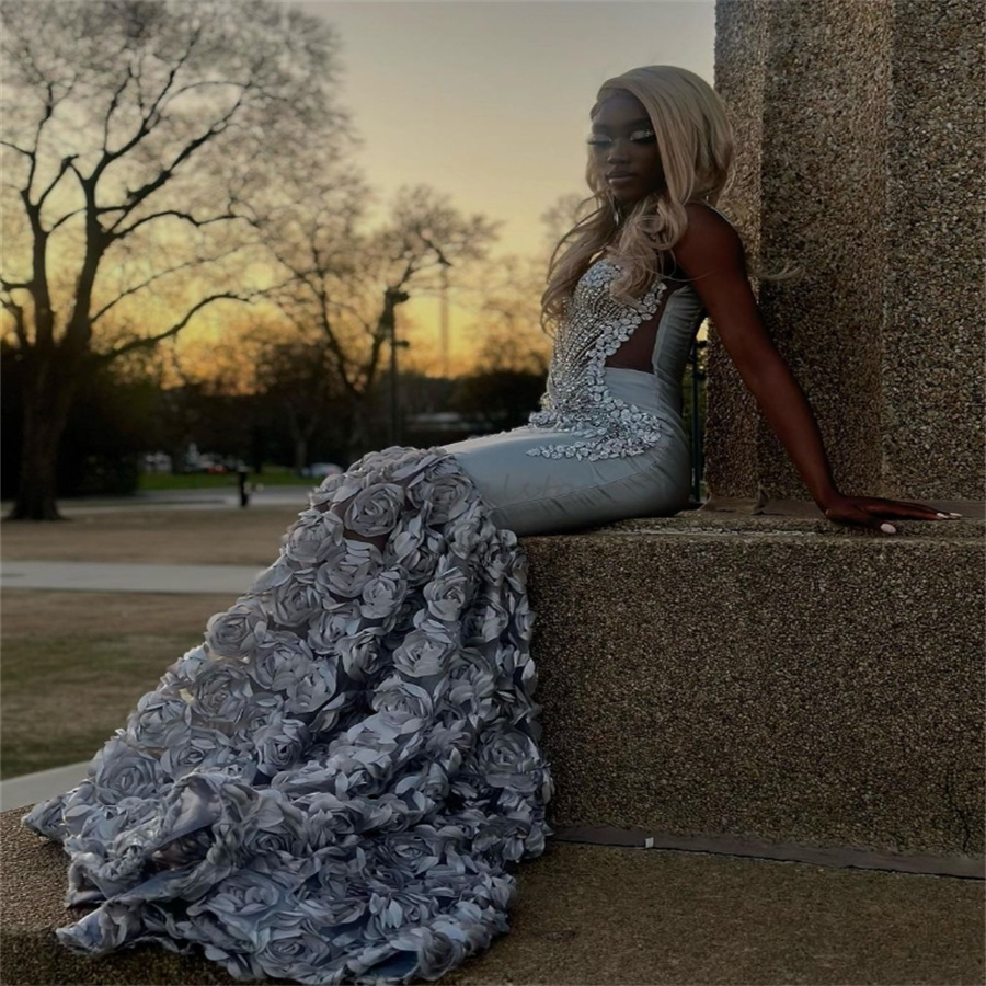 Gorgeous Silver Rhinestone Evening Dresses 2025 Elegant Spaghetti Straps Mermaid Black Girls Prom Dress 3D Florals Formal Occasion Birthday Party Dres