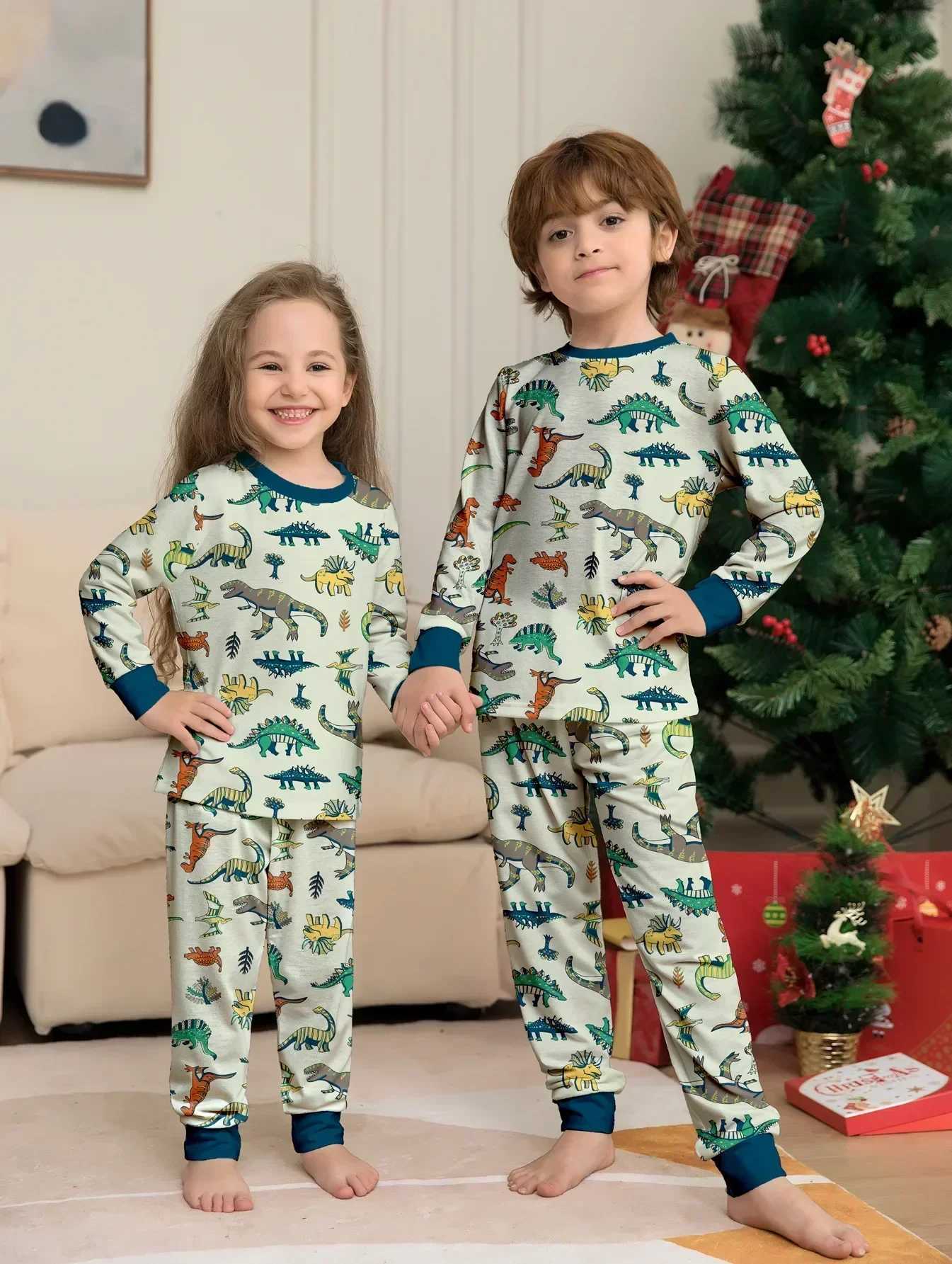 Christmas Matching Set Dinosaur Allover Print Mom Daghter Dad Son Pajama Set Baby Boys and Girls Family Clothing Christmas Family Appearance W241008