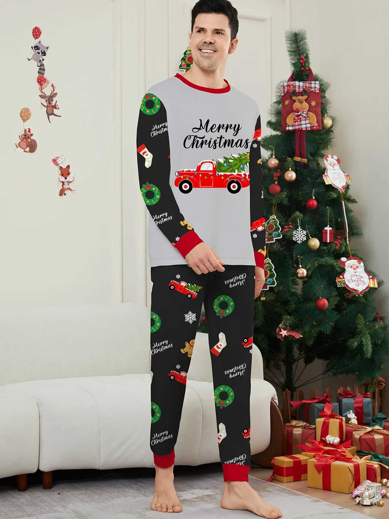2024 Cartoon Printing Family Pajama Set Merry Christmas for Parents and Children Matching Clothing Cute Soft Pajamas Baby and Dog Pjs Christmas Appear