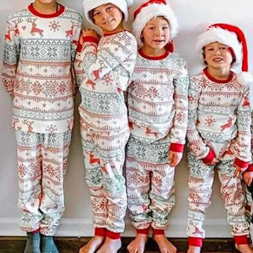 Family Christmas Pajamas Parent-child Outfit For Family Christmas Deer Reindeer Printed Long Sleeve Tee And Bottom LoungewearXJ241008