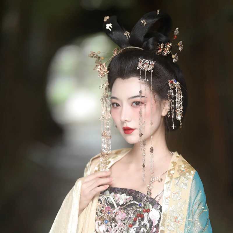 Hair accessories Metal casting Copper tassel Hair clip Irregular shape Exquisite Chinese retro Hanfu decoration set Butterfly W241007