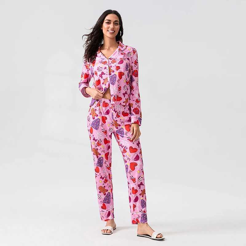 2015 New Family Matching Christmas Pajama Set with Heart Shaped Printed Long Sleeve Top and Autumn/Winter Elastic Waist Pants W241008