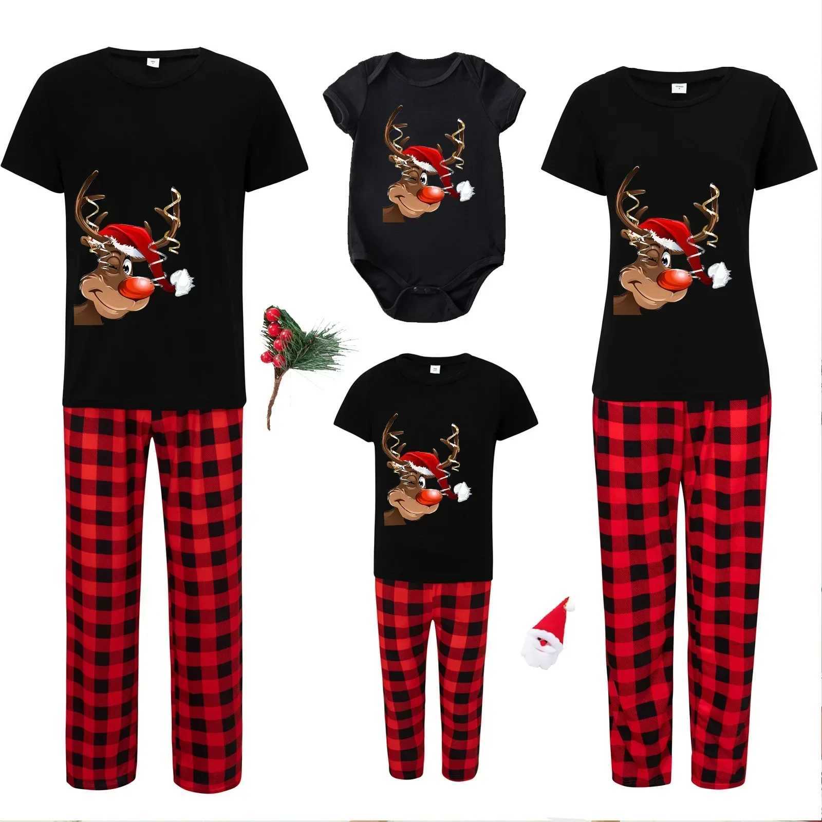 Merry Christmas 2024 Short Sleeve Family Match Set Cute Soft Pajamas Adult Childrens Clothing Set Baby and Dog Hoodies Christmas Appearance W241008