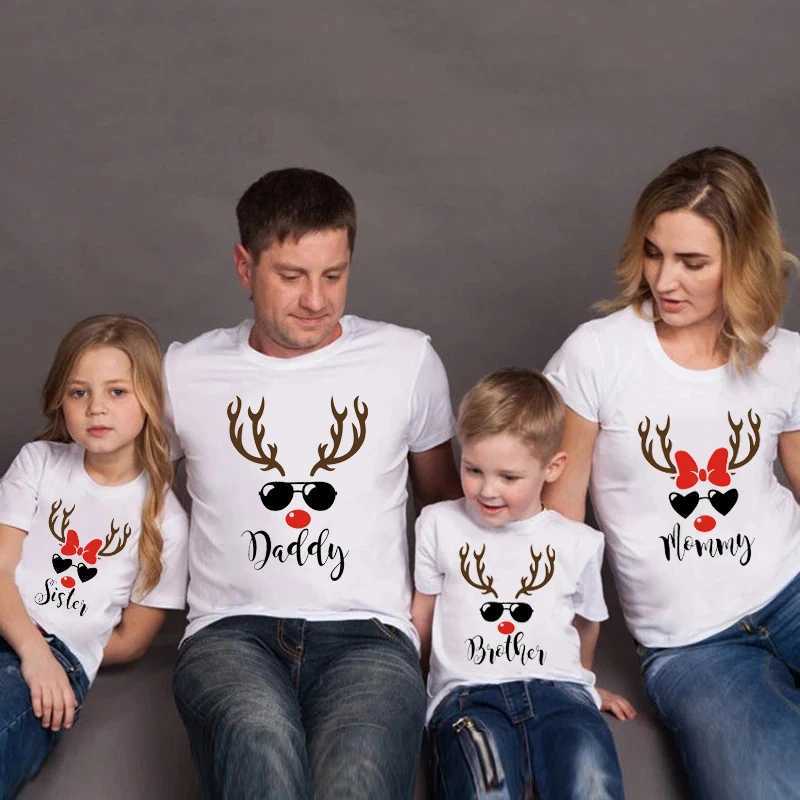 Reindeer Christmas Shirt Customized Name Family Match Christmas T-shirt Personalized Holiday Christmas New Year Family Appearance Set W241008