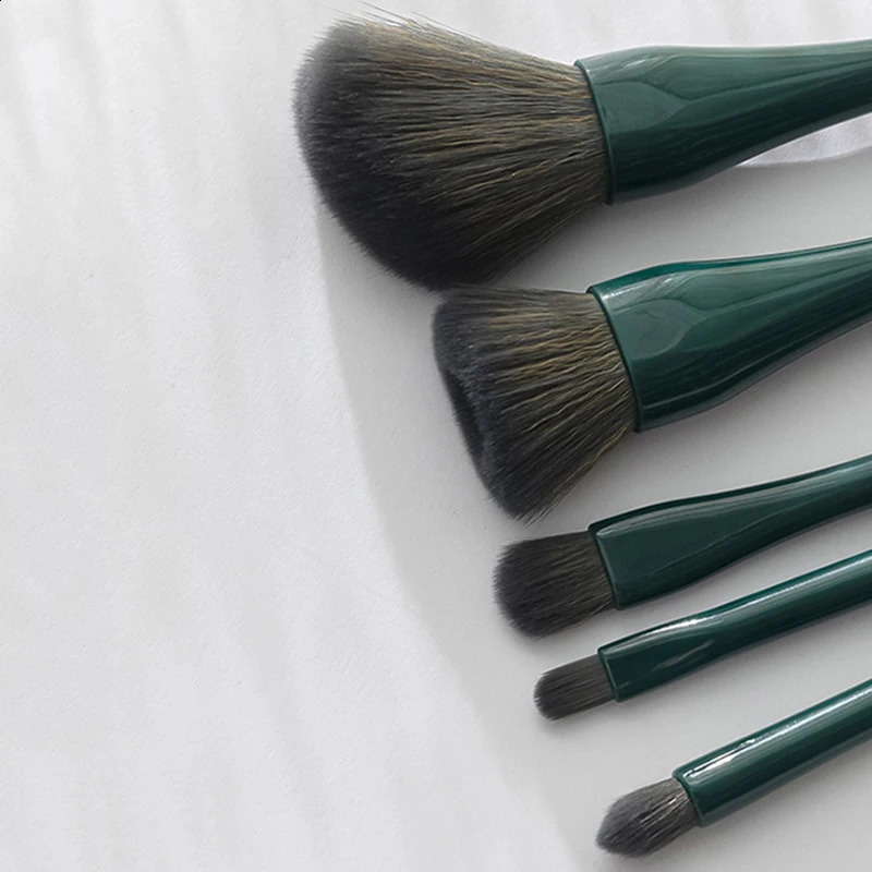 5Pcs shell portable makeup brush set HD mirror soft fiber beauty tool brush lip brush complete set of makeup brushes 241008