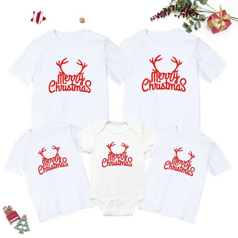 New Merry Christmas Family Matching Clothing Mother Father Child White T-shirt Matching Christmas Clothing Family Appearance W241008
