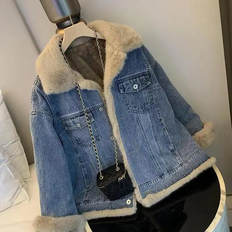 Jean Jacket For Women Autumn And Winter Retro Lamb Wool Casual Loose bf Plush Thick Style Overcome Denim Coat 241007
