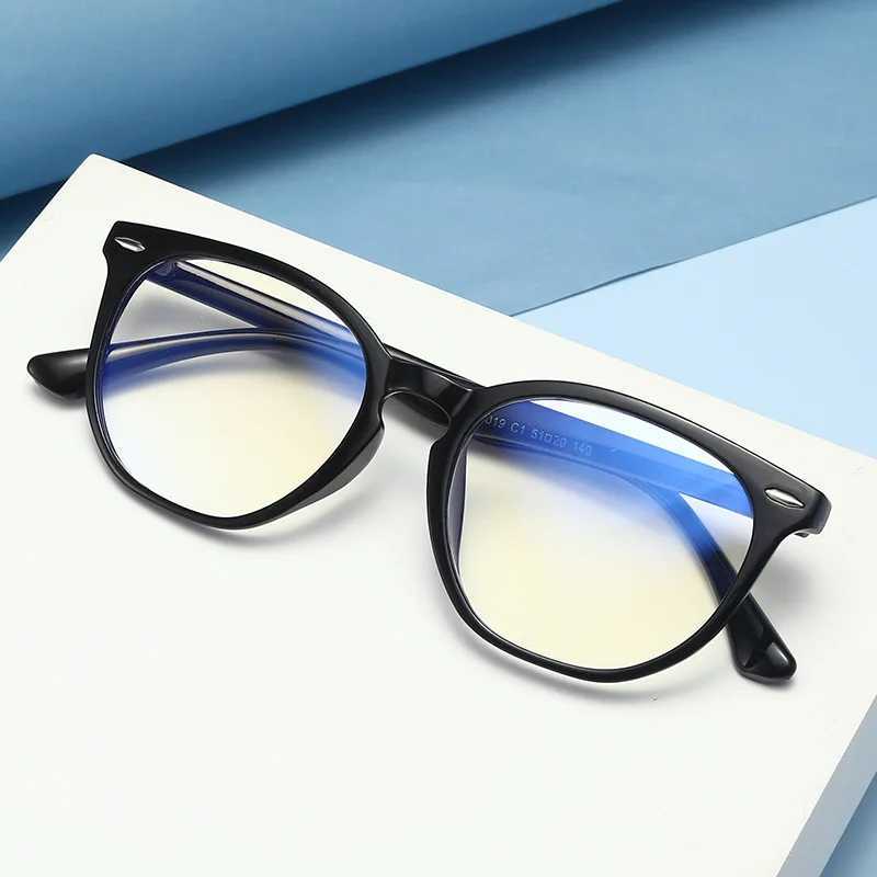 Anti-Blue Light Myopia Glasses Protection Eye Wear Vintage Unisex Transparent Frame Nearsighted Eyeglasses Computer GogglesX241008