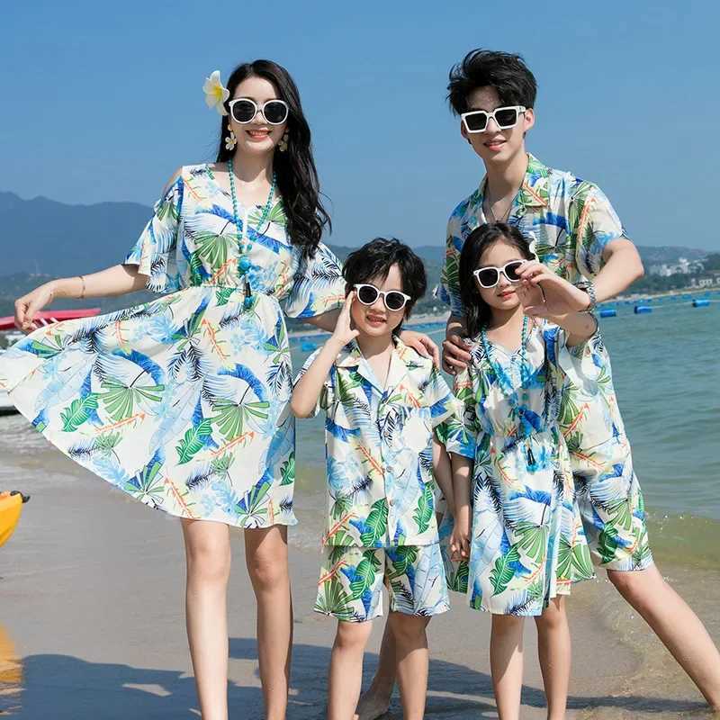 Vacation Couple Look Parent-child Clothes Beach Family Matching Clothing Daughter Mom Resort Dress Son Dad Beach 2 Pieces SetsXJ241008