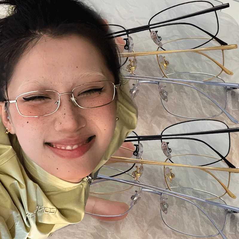 Vintage Metal Frame Glasses Unisex Small Square Retro Vision Care Anti Blue Light Eyelasses Women Men Japanese Gentle EyewearX241008