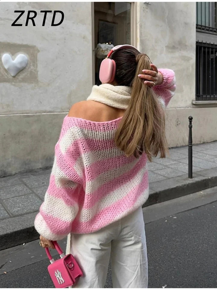 Knitted striped sweater on the shoulder womens loose casual sloping collar long sleeved womens pull-out autumn womens street skydiving 240927