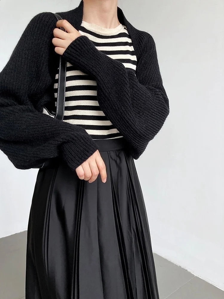EAM Elegant Gray Knitting Cardigan Sweater Loose Fit VNeck Long Sleeve Women Fashion Autumn Winter 2024 1DF2337 240924