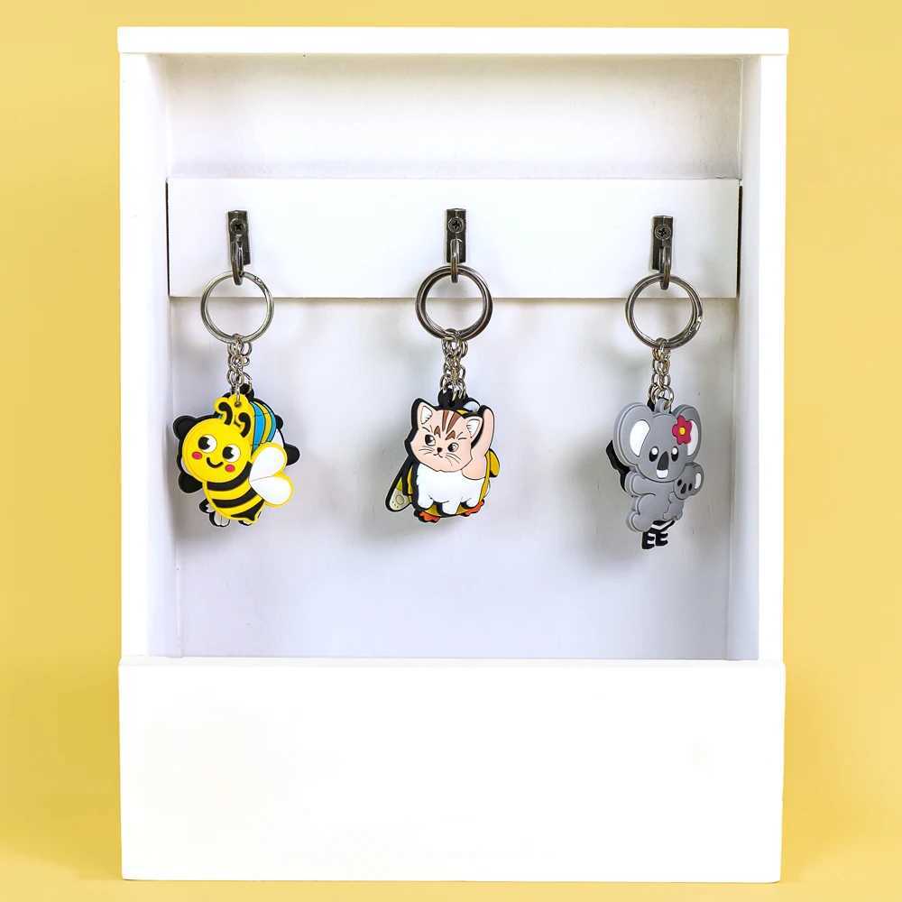 1/11 Fun Animal Keychain Girls Rud Duck Pandas Corgi Keychain Cat Keychain Backpack Suitable for Women and ChildrenXJ250409