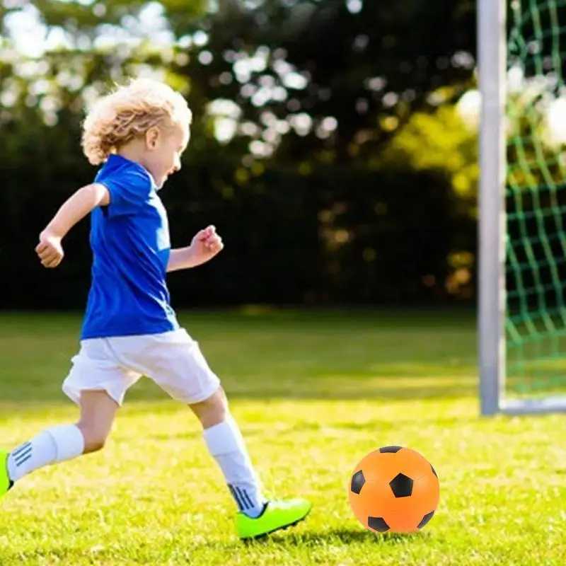 Indoor Sint Football Ball 8.5-inch Sint Football Ball Inflatable Balloon Easy to grip High density Inflatable Balloon Quiet Training BallW241008