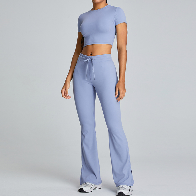 Threaded micro yoga set for women, slim fit and slimming fitness top, split flared pants, skipping exercise suit