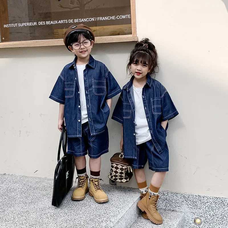 Family Matching Outfits Mom and Son Set Dad Daughter Equal Clothes Fashion Summer Childrens Denim Shirts Top+shorts Jeans SuitXJ241008