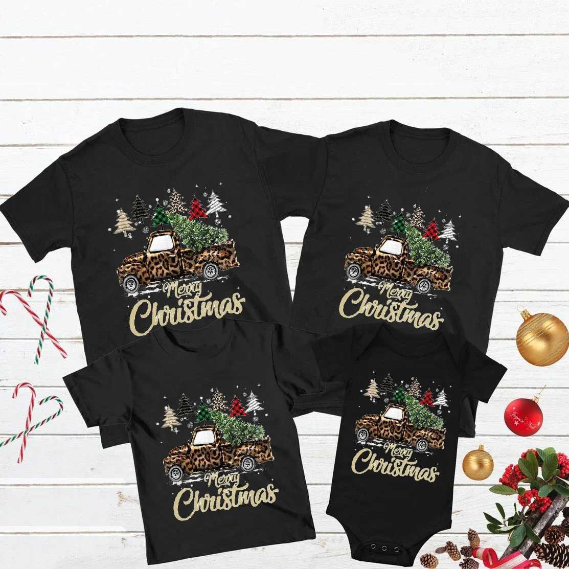 Merry Christmas Family Matching Cloth Mother Father Kid Tshirt Baby Romper Christmas Matching Tshirts Family Look Christmas Gift W241008