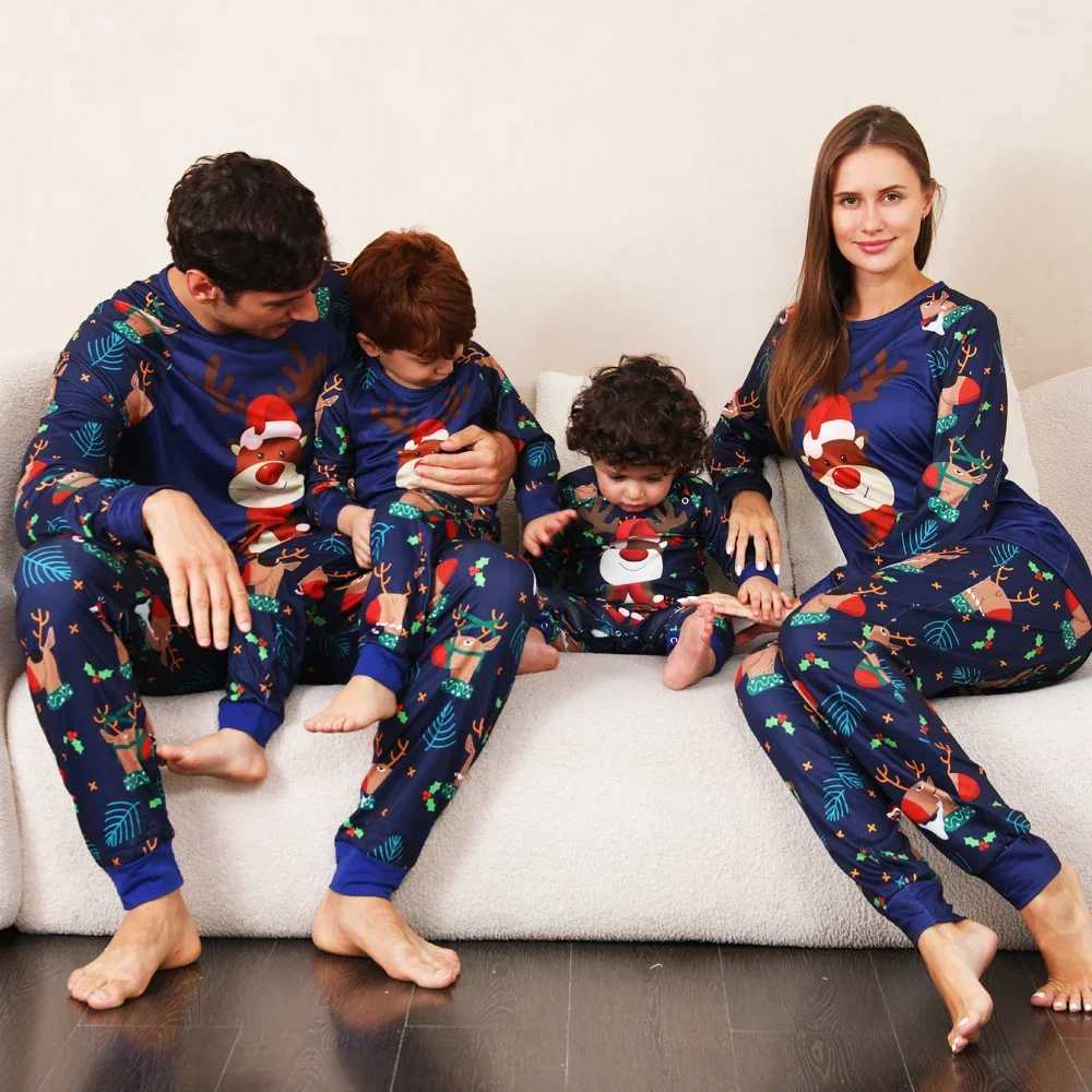 Merry Christmas Family Matching Set Cartoon Printing 2-piece Set Soft Pajama Set Baby Boys and Girls Christmas Appearance W241008