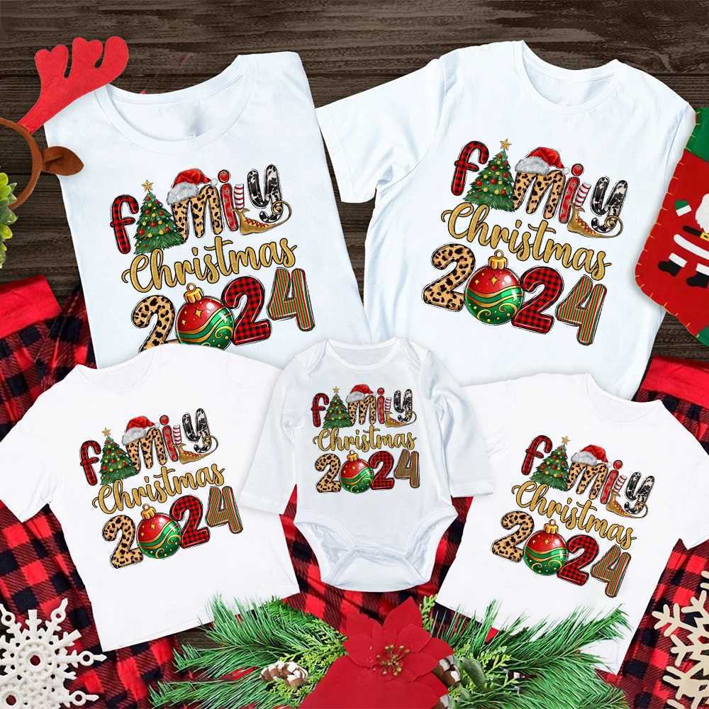 Family Christmas 2024 Printed Shirt Family All Together T-shirt Christmas Party T-shirt Mom and Dad Childrens Top Baby Tight Clothes Christmas Set W24
