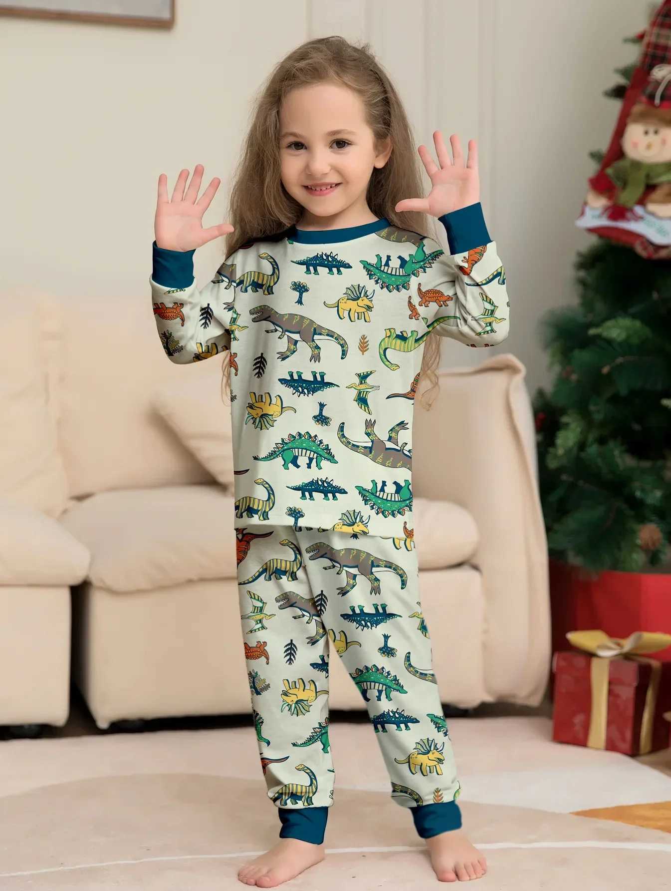 New 2024 Christmas Match Set Dinosaur Full Set Printed Pajama Set Mom Dad Child 2-piece Set Baby Pants Christmas Family Appearance W241008