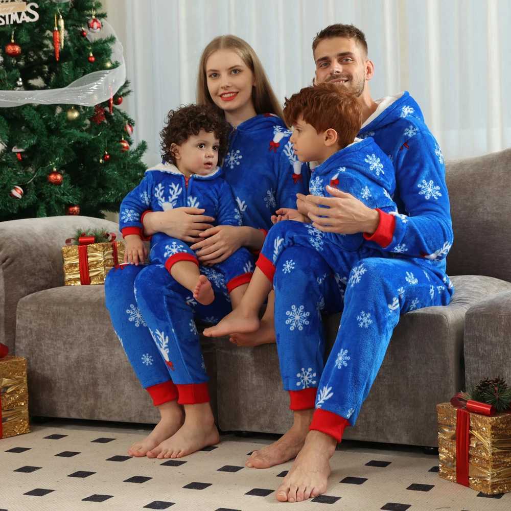 2023 Christmas Gift Deer Family Pajama Flannel Hoodie Mother Father Child Baby Matching Clothing Hoodie Family Appearance W241008
