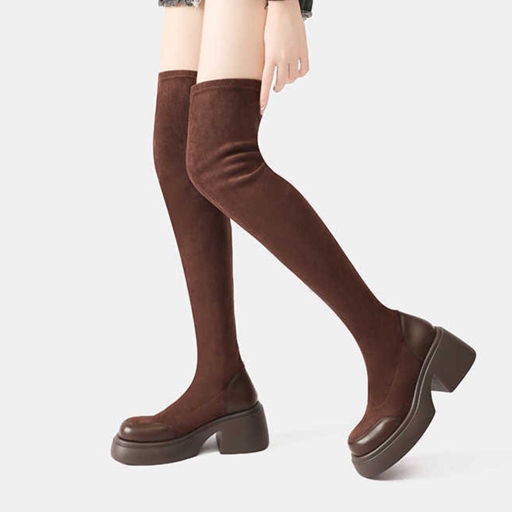 Thick Soled Black Elastic Knee High Boots For Women Autumn Winter Girls Look Thin And Slim Legs Long Tall Stocking Boots 240826