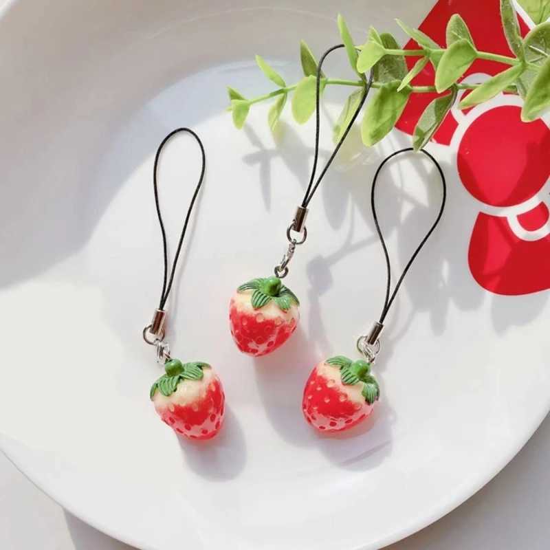 Acrylic Tomato Keychain Adorable Strawberry Bag Keyring Fruit PendantX241008