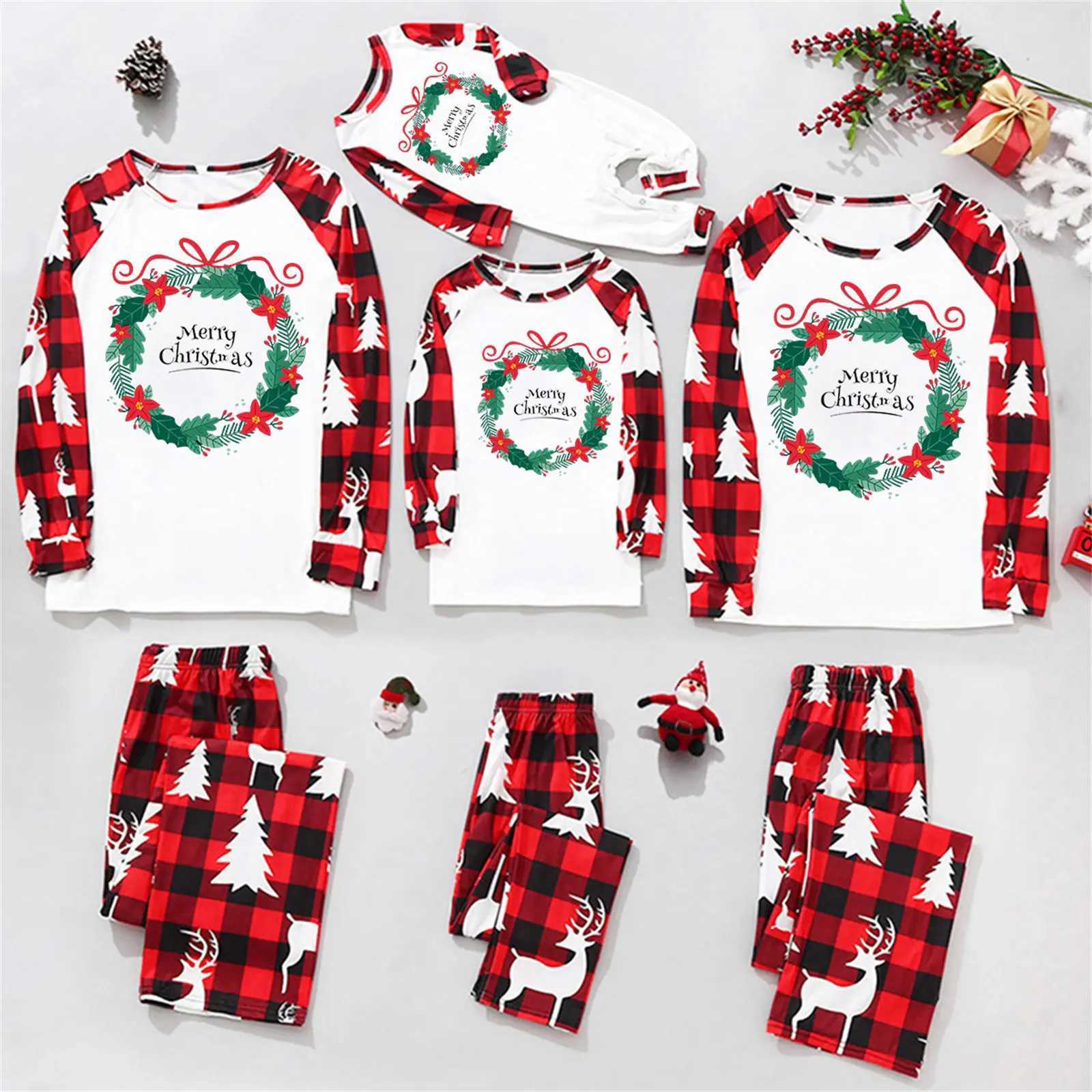 New Christmas Family Matching Set Fashionable Cartoon Letter Printing High Quality Christmas Pajamas Family Holiday Mother and Child Baby Clothing W24