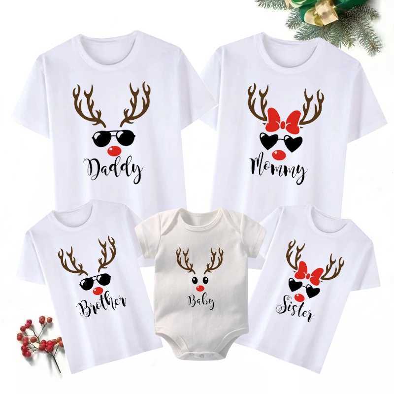 Reindeer Christmas Shirt Customized Name Family Match Christmas T-shirt Personalized Holiday Christmas New Year Family Appearance Set W241008