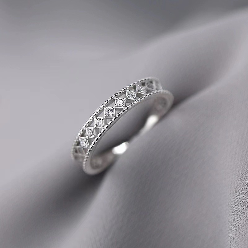 Silver plated hollow for women, light luxury, plain circle, niche design, index finger ring, high-end ring