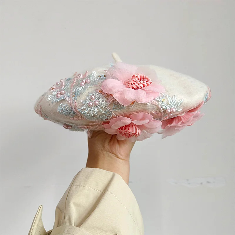 INS winter unique berets for women floral painter hats for women 241007