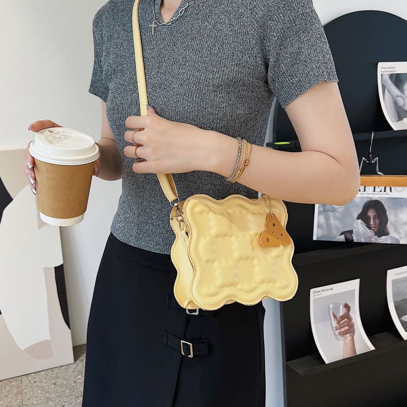 2024 New Designer Handbag, Women's Biscuit, Fashionable Handheld Small Square, Niche Multi functional Instagram Shoulder Bag, Crossbody Bag