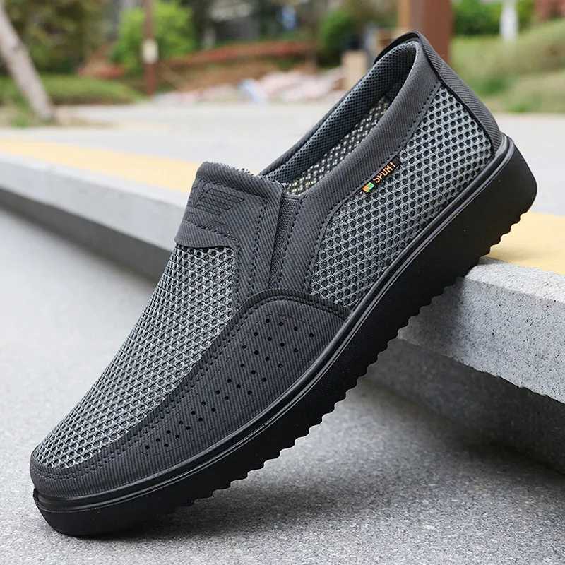 Canvas shoes mens classic Loafers mens casual breathable Versatile Walking Flat mens sports shoes Plus size Y241008