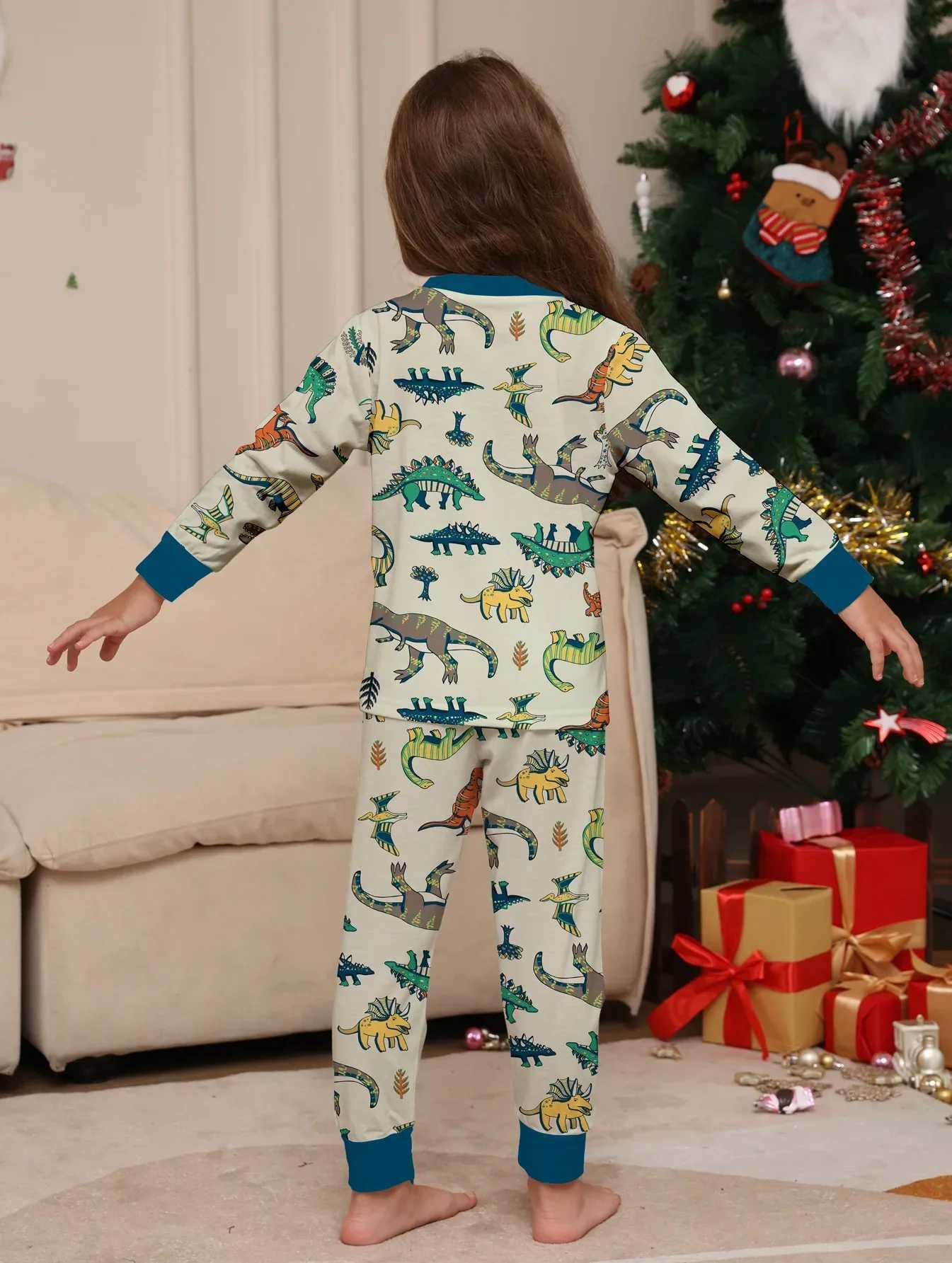New 2024 Christmas Match Set Dinosaur Full Set Printed Pajama Set Mom Dad Child 2-piece Set Baby Pants Christmas Family Appearance W241008