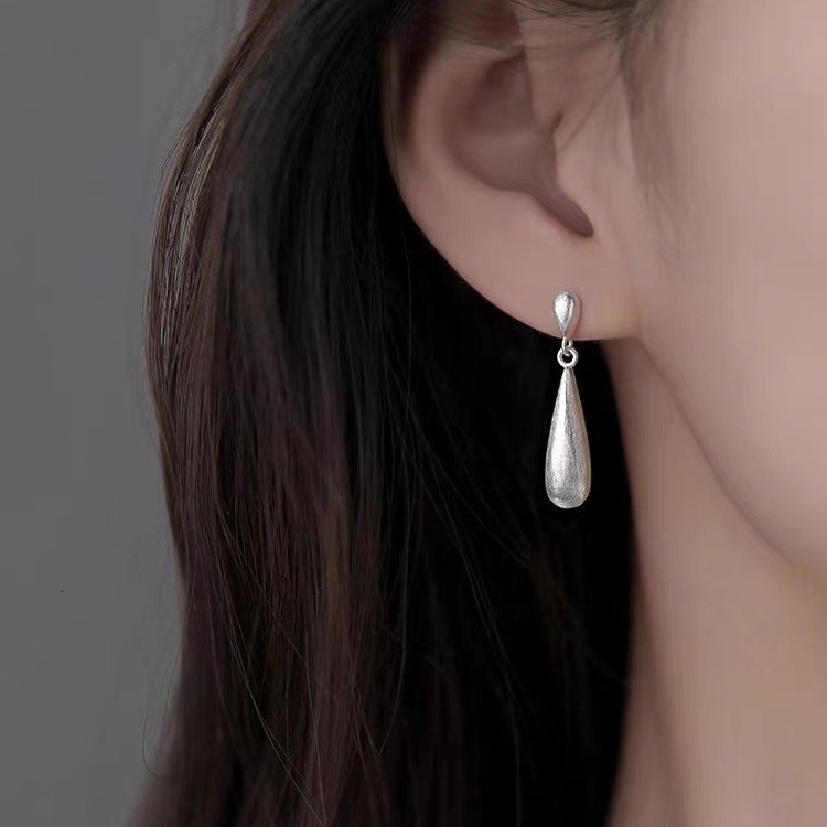 Needle Droplet New 2024 Light Earrings, Small and High end Female Earrings