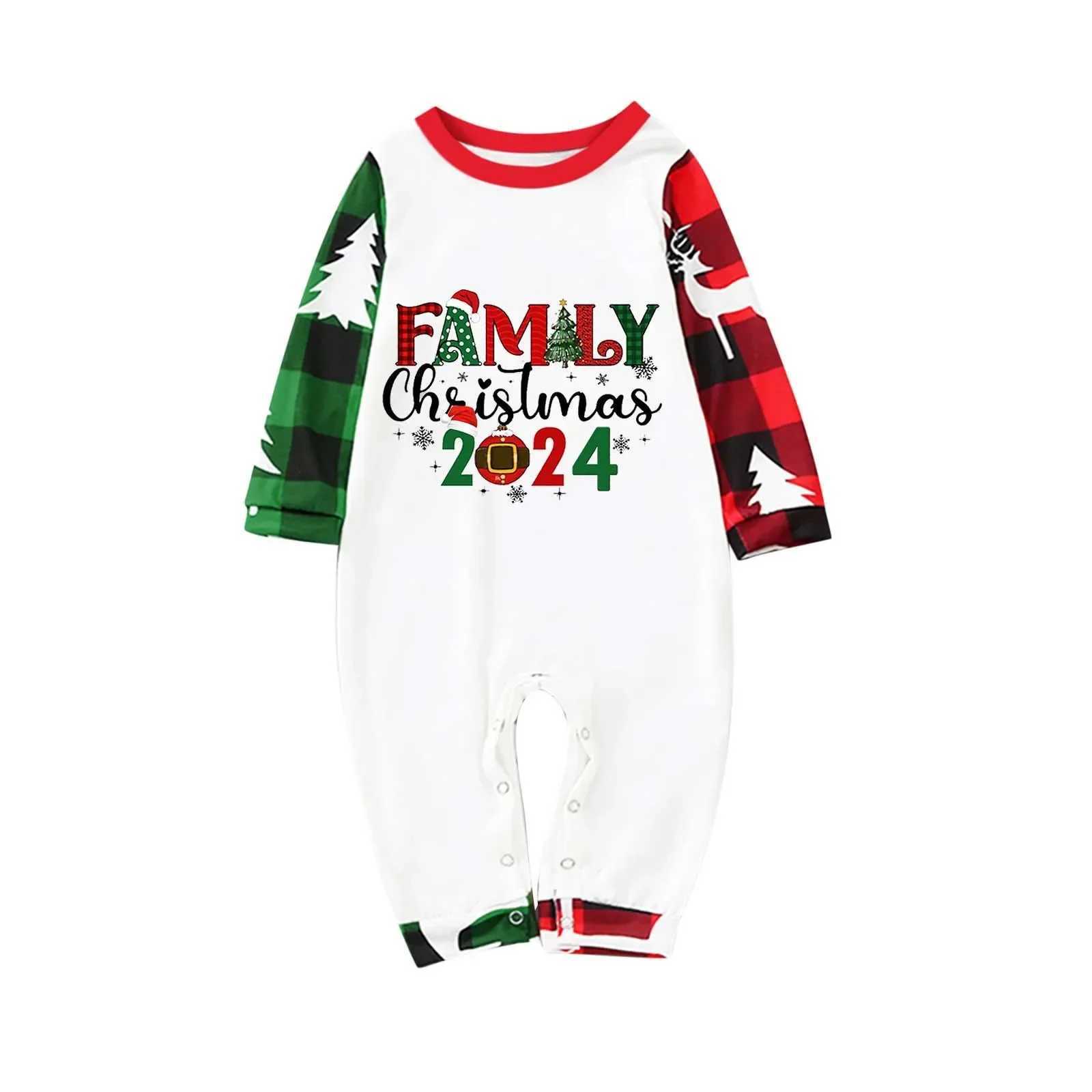 Merry Christmas Christmas Tree Printing Family Pajamas for Adults Children Dogs Matching Clothing Set SMT Work Soft Pajamas W241008