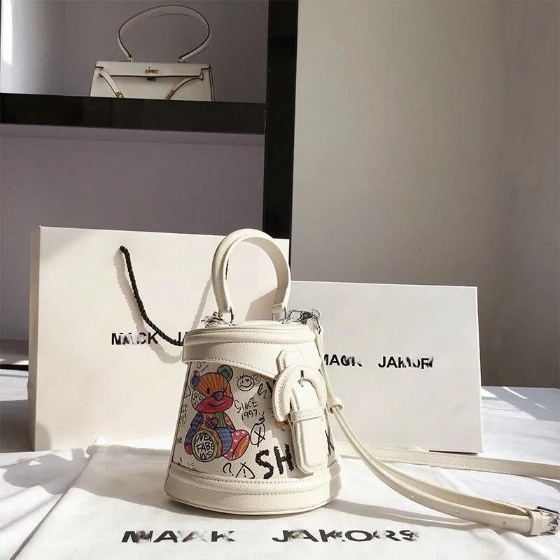 Little Bear Graffiti Bucket Women's Summer 2024 New Fashion Versatile Crossbody Single Shoulder Bag, Handbag