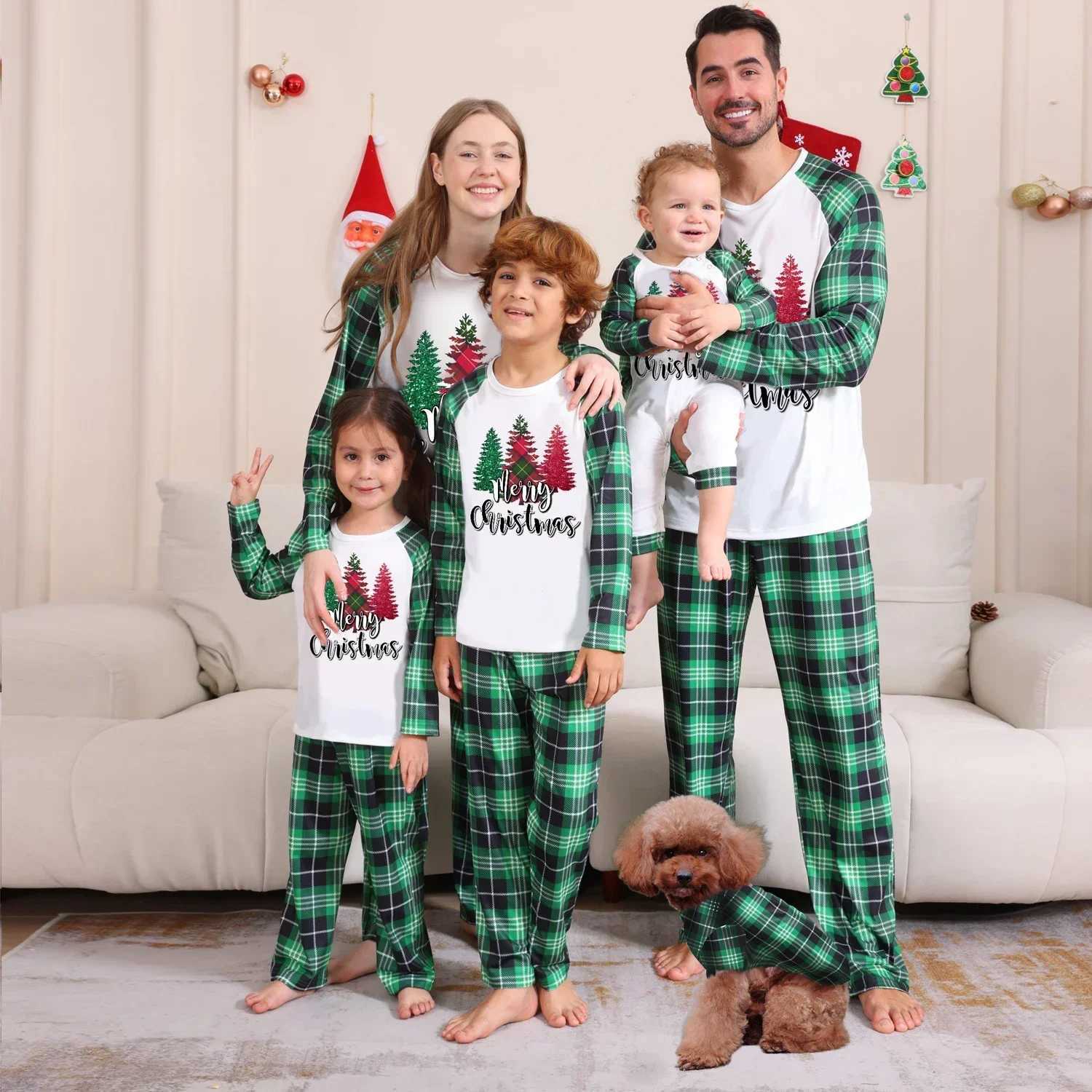 Santa Claus Family Appearance Christmas Tree Printing Christmas Pajama Set Baby Dog Hoodie Mom Daughter Dad Son Matching Set Soft and Cute Home Clothe