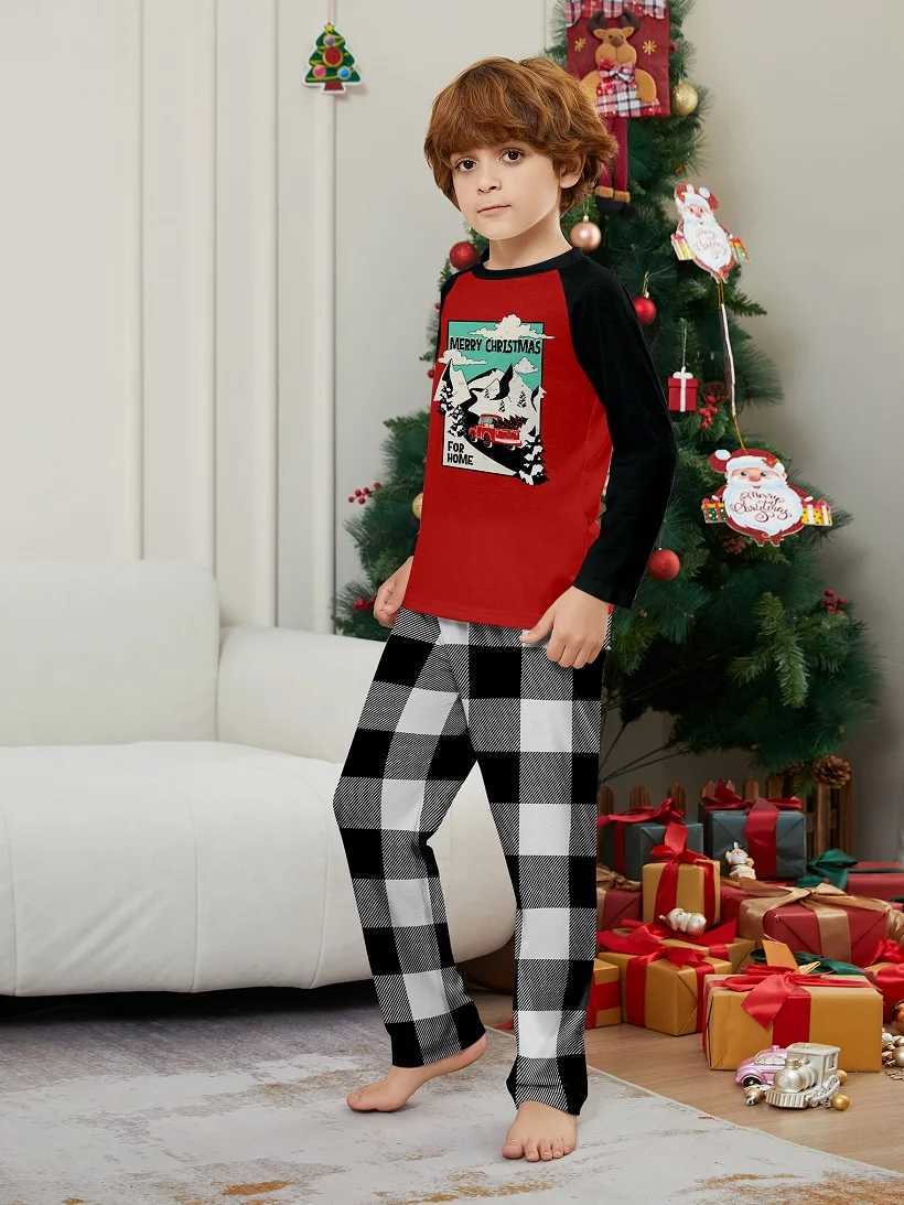 2024 Christmas Matching Family Pajamas Happy Christmas Picture Printing Pjs Adult Children Matching Set Baby Hoodie+Dog Clothing W241008