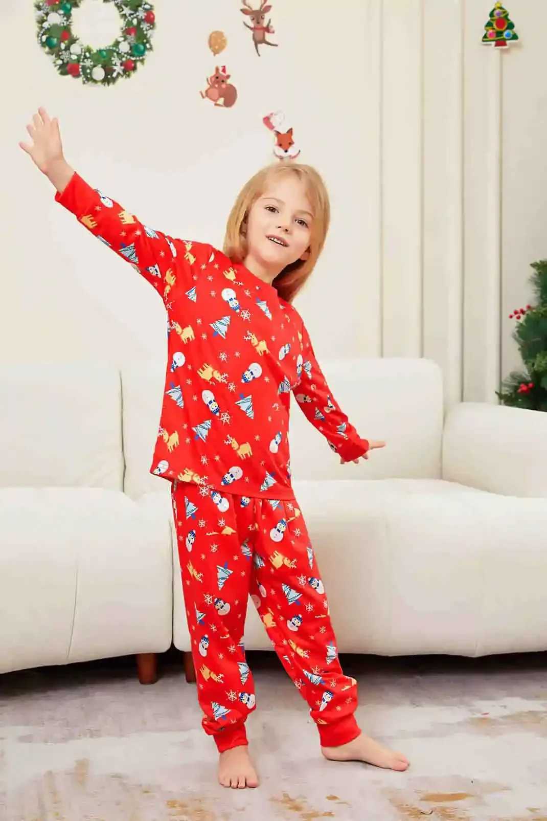2024 Newcomers Mother Father Child Matching Clothing Full Set Printed Christmas Pajama Set Cute Soft Pajama Family Appearance W241008